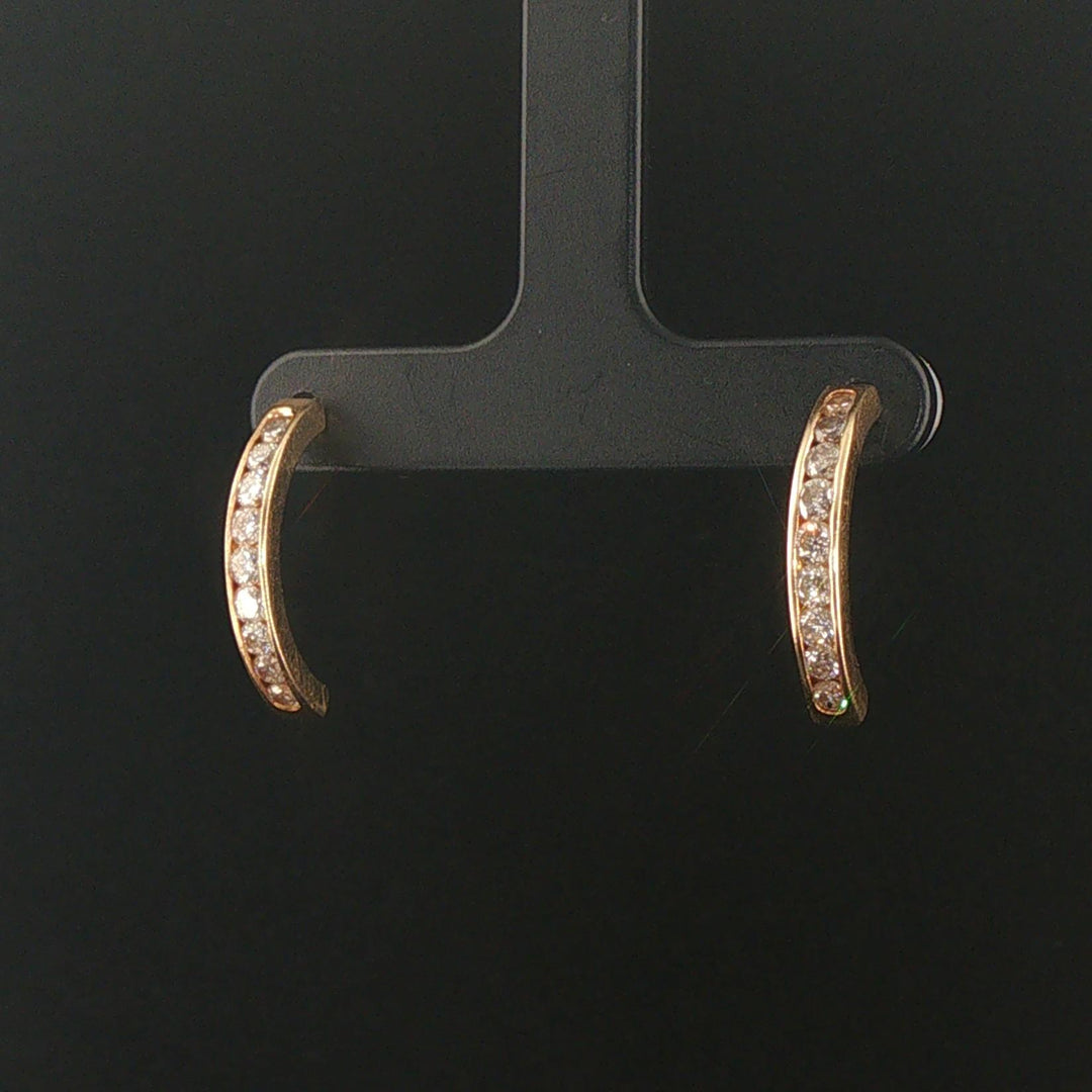 14k Yellow Gold and 0.72cttw Diamonds Half Hoop Earrings 0.75"