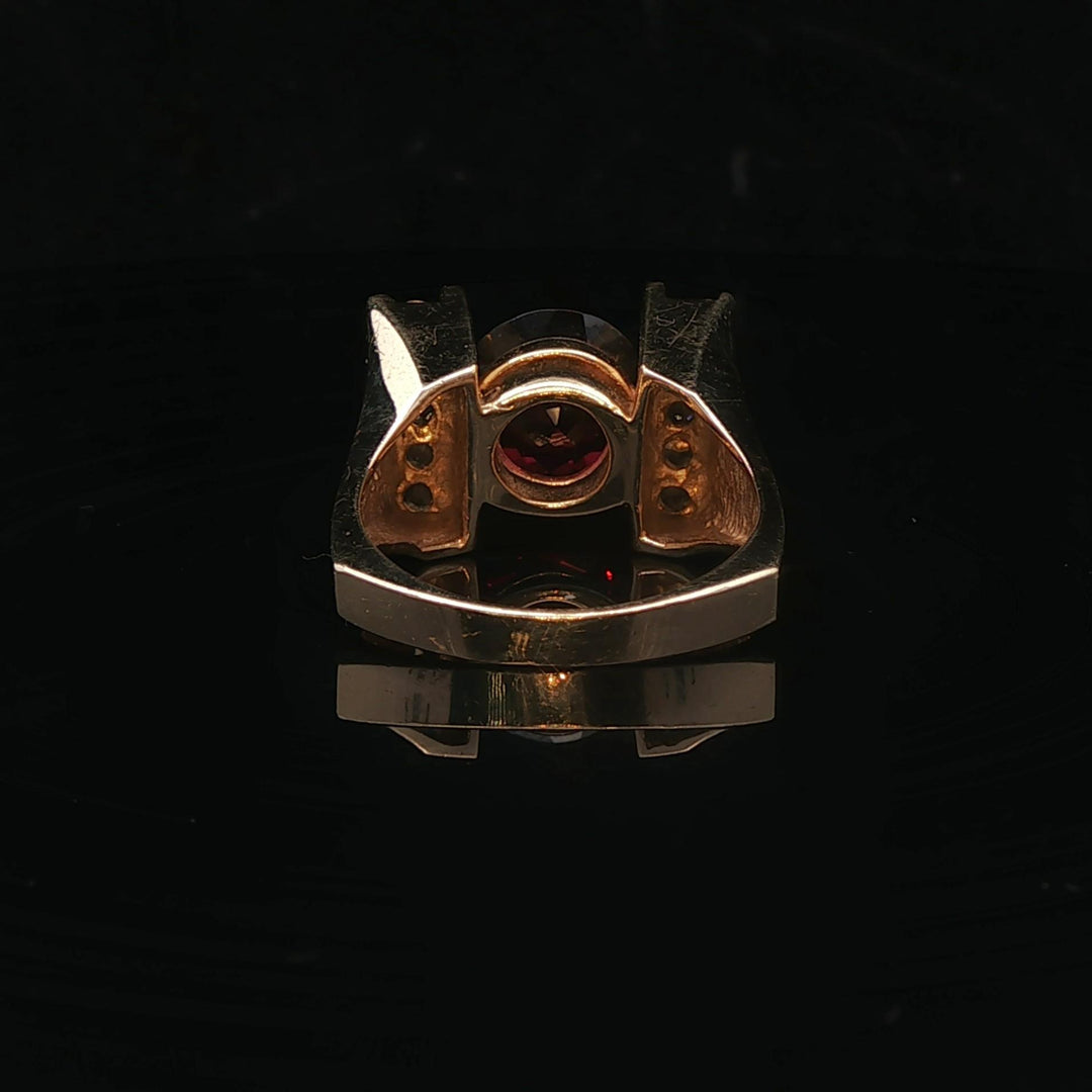 14k Yellow Gold Red Garnet and White Topaz Heavy Solid Ring Size 7.5