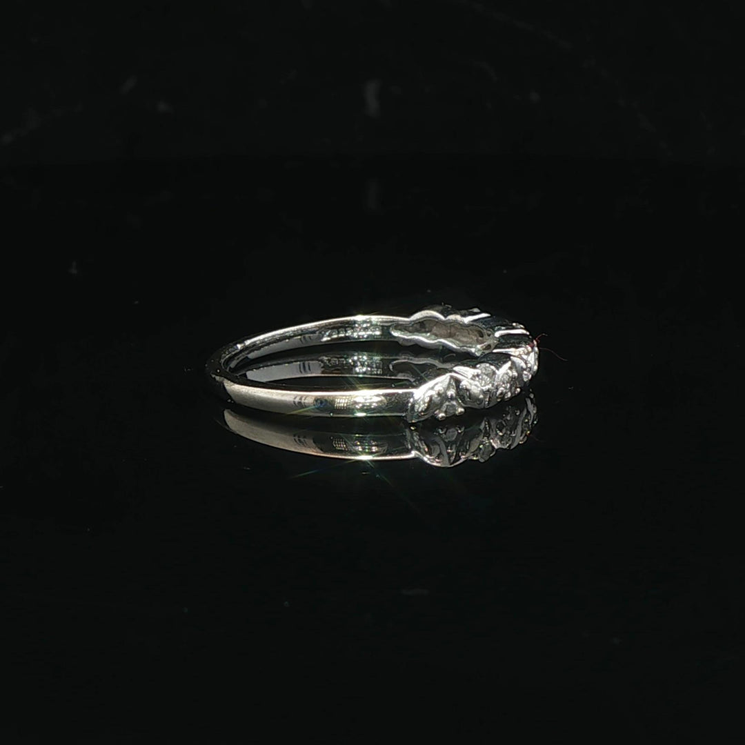 10k White Gold and Diamond Fancy Thin Band Ring Size 6.75