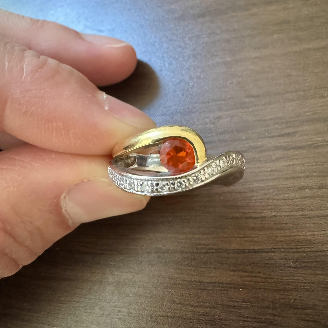 18k Two Tone Gold Spessartite Garnet and Diamond Ring Size 9