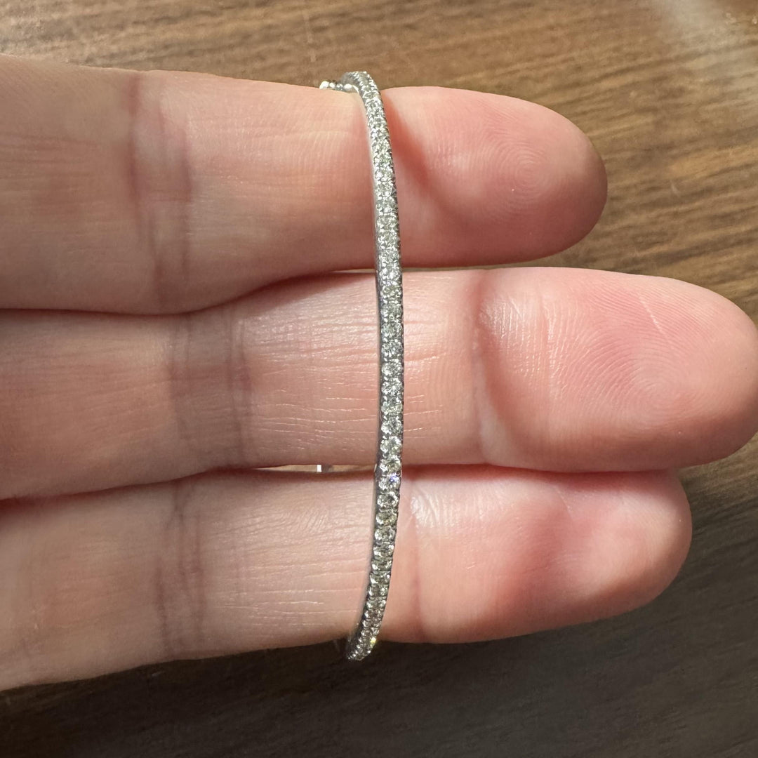 14k White Gold and Diamond 7.5g Bangle Bracelet 6.75"