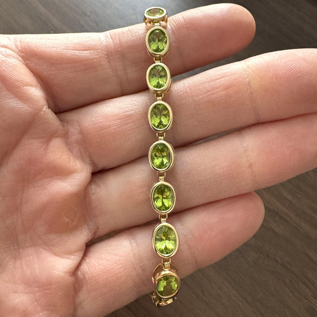 14k Yellow Gold 12.6g Bezel Set Peridot Ladies Link Bracelet 7.5"