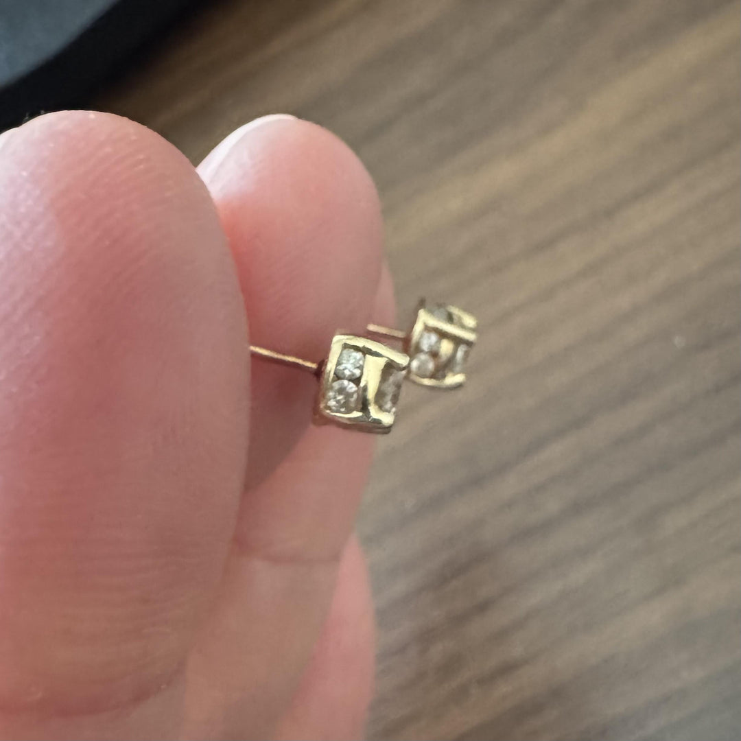 14k Yellow Gold and 0.75cttw Diamond Stud Earrings