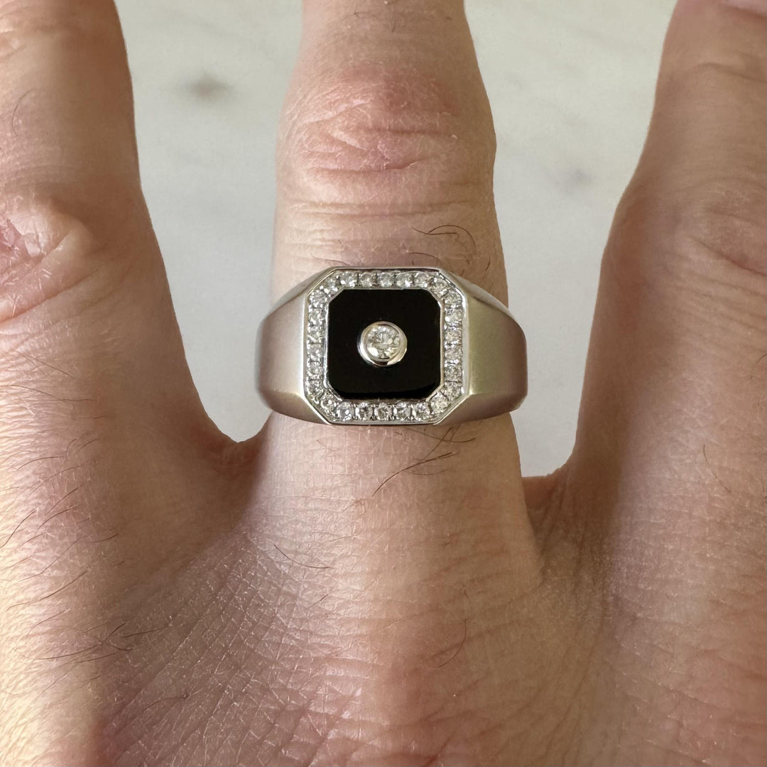 Cirari 14k White Gold Onyx and Diamonds Men's Ring Size 11