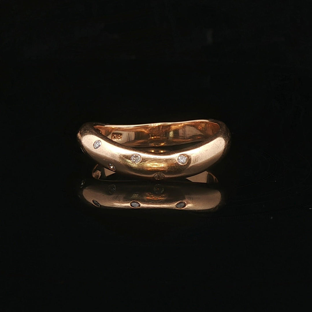 18k Yellow Gold and Flush Set Diamonds Curved Band Ring Size 6
