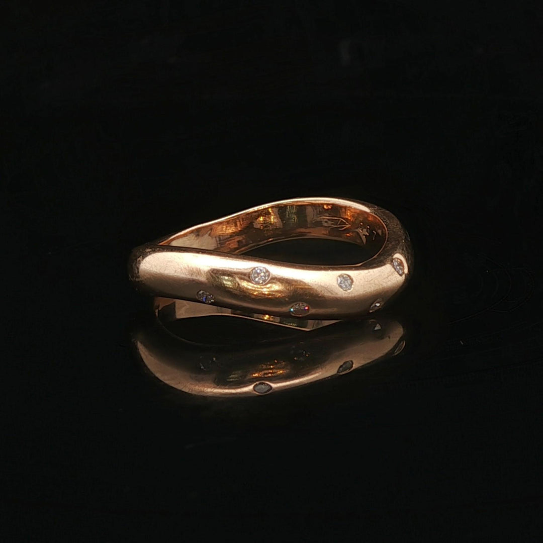 18k Yellow Gold and Flush Set Diamonds Curved Band Ring Size 6