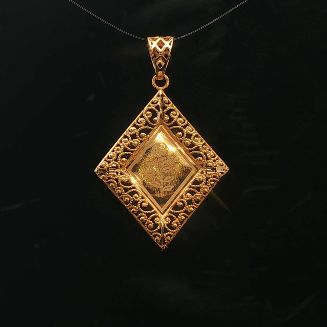 21k Yellow Gold 1.5g Light Filigree Floral Pendant 1.25"