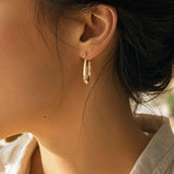 18k Yellow Gold 1.8g Light Polished Hoop Earrings