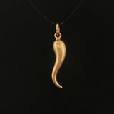 18k Yellow Gold 2.3g Satin Finish Vintage Italian Horn Pendant 1.5"