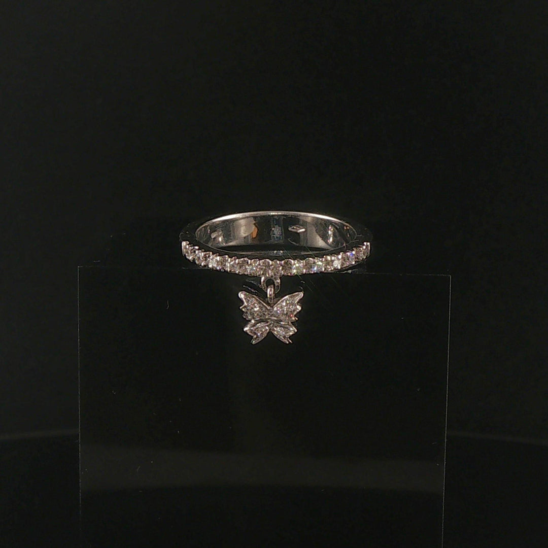 18k White Gold and 0.15cttw Diamond Butterfly Charm Band Ring Italy Size 7.5