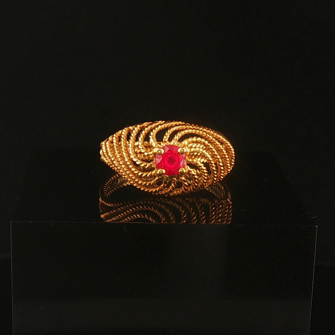 18k Yellow Gold and Pink Topaz Vintage Wire Swirl Ring Size 7.75