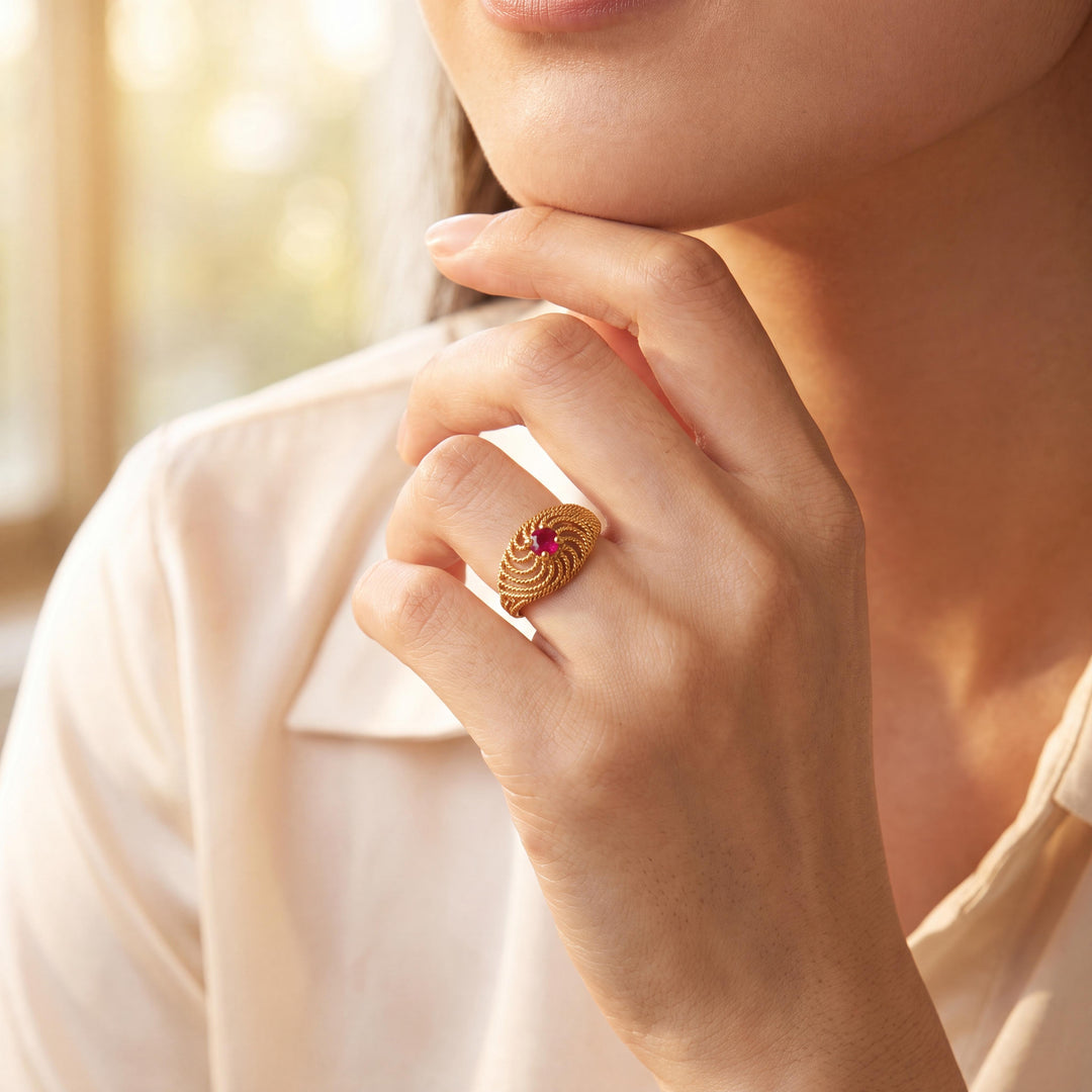 18k Yellow Gold and Pink Topaz Vintage Wire Swirl Ring Size 7.75