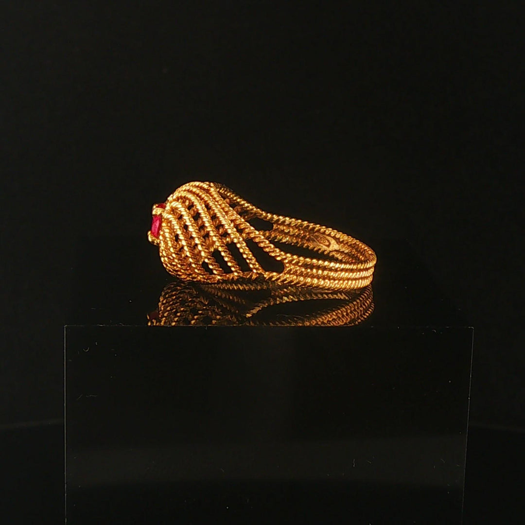 18k Yellow Gold and Pink Topaz Vintage Wire Swirl Ring Size 7.75