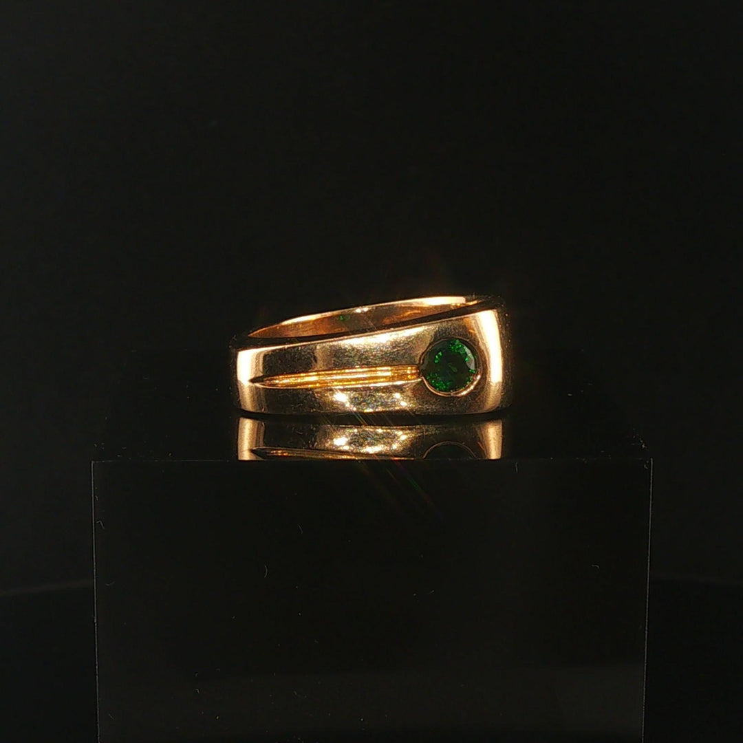 14k Yellow Gold and Emerald Men's Solid Squared Ring Size 9