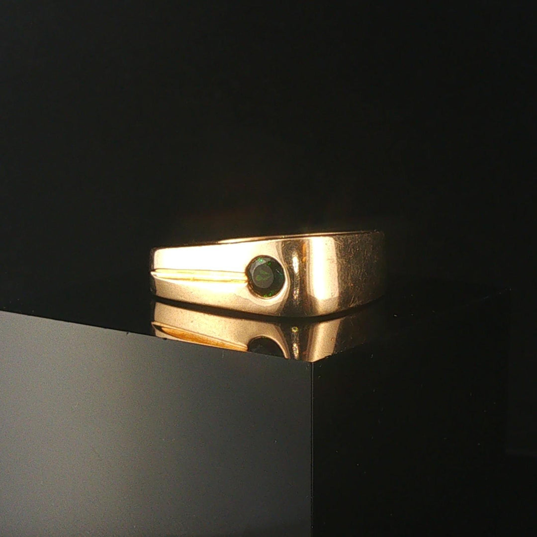 14k Yellow Gold and Emerald Men's Solid Squared Ring Size 9