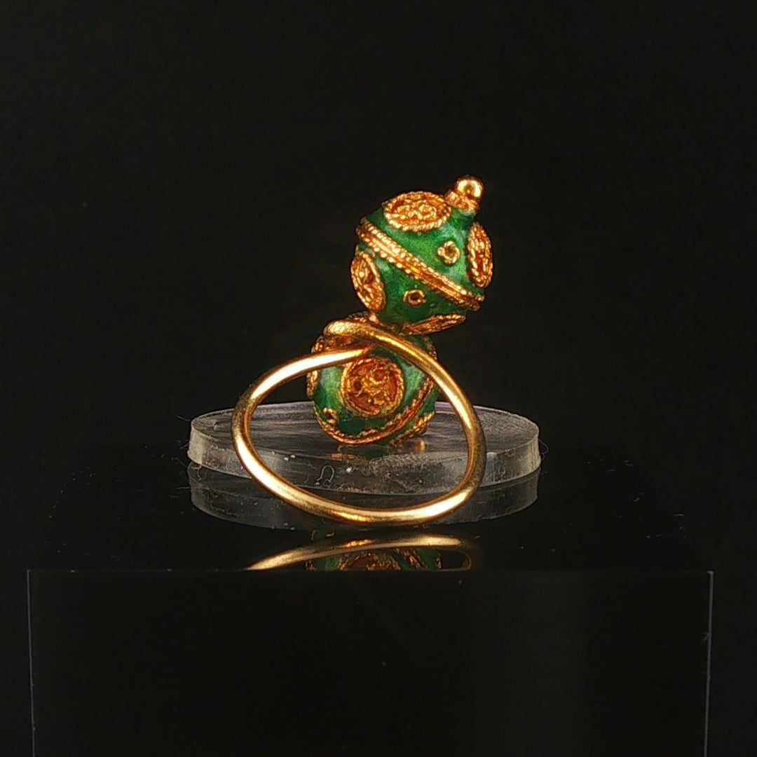 18k Yellow Gold and Green Enamel Vintage Bypass Ball Ring Size 3.5