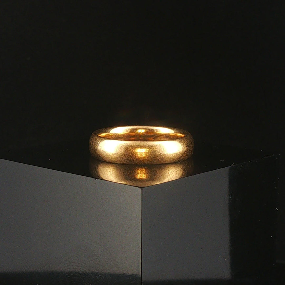 18k Yellow Gold 6.2g Vintage Solid Polished 4.2mm Band Ring Size 6