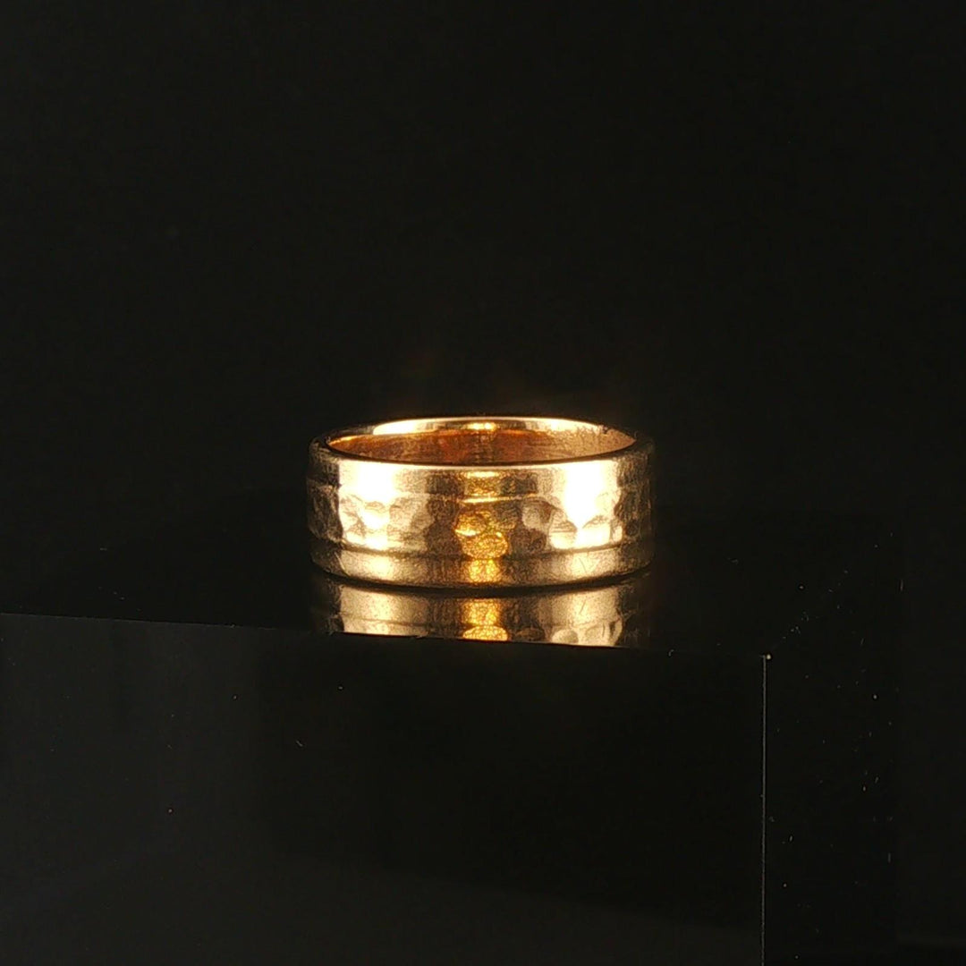 18k Yellow Gold 6.7g Vintage Solid Hammered 6.5mm Band Ring Size 5.5