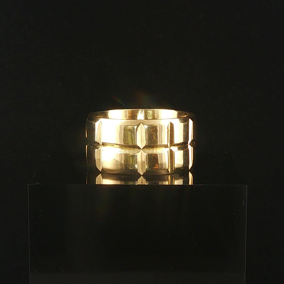 18k Yellow Gold 16.4g Solid Heavy 11mm Square Design Band Ring Size 9