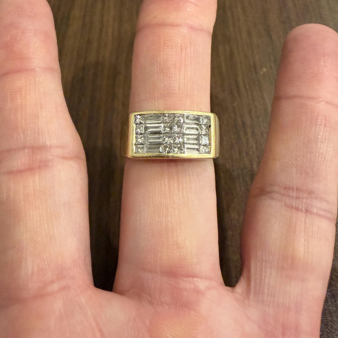 18k Yellow Gold and 2cttw Diamond Solid Heavy Vintage Men's Ring Size 10.25