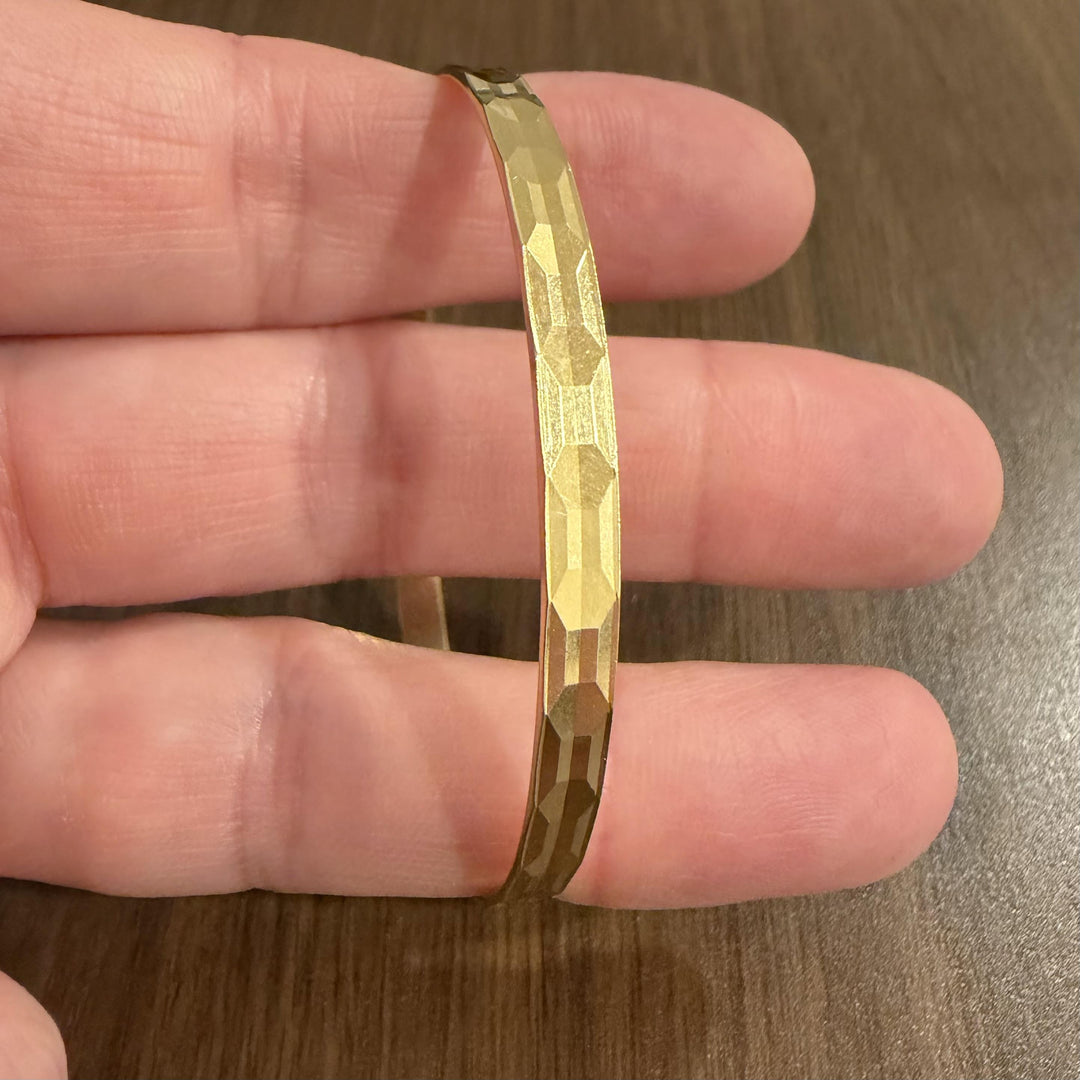 18k Yellow Gold 10.5g Solid Vintage 5mm Diamond Cut Bangle Bracelet 8"