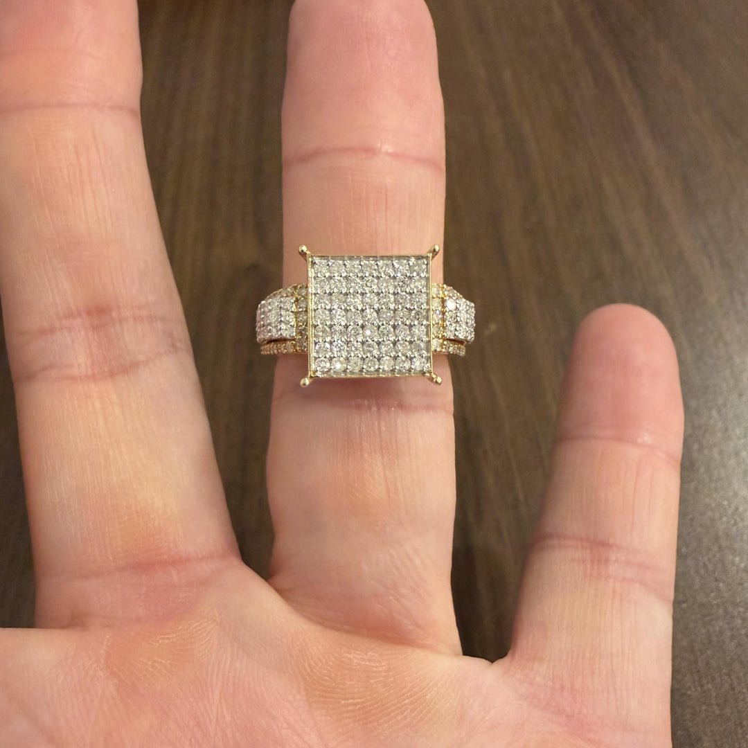 10k Yellow Gold and 0.70cttw Pave Diamond Square Ring Size 8