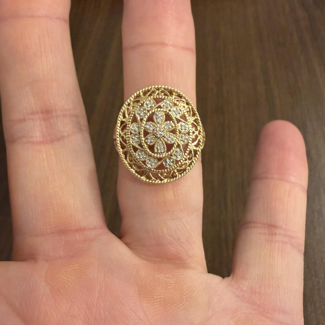 14k Yellow Gold and Diamond Vintage Filigree Oval Ladies Ring Size 8.75