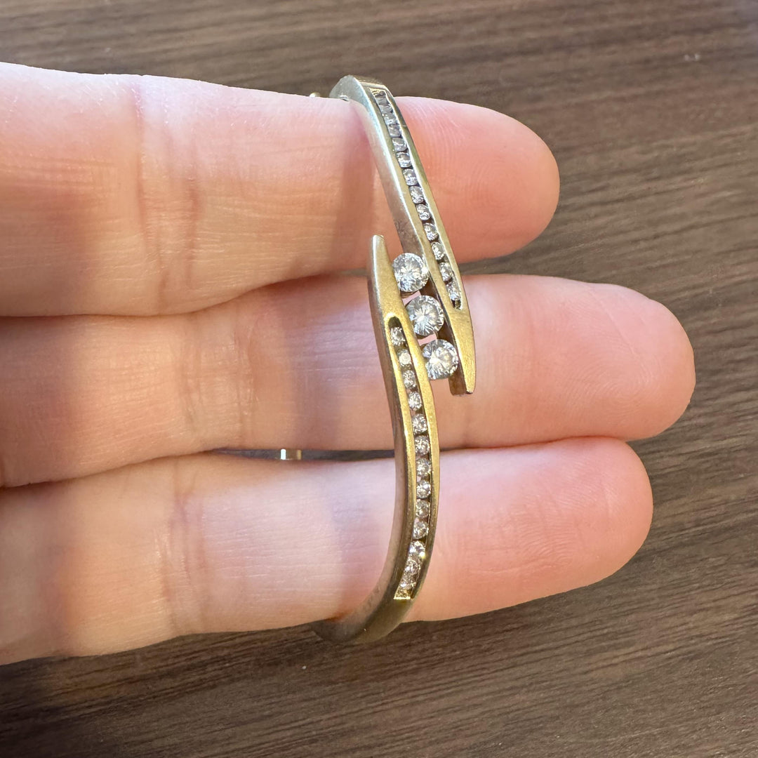 14k Yellow Gold 16.7g and 1cttw Diamond Vintage Bypass Bangle Bracelet 6.75"