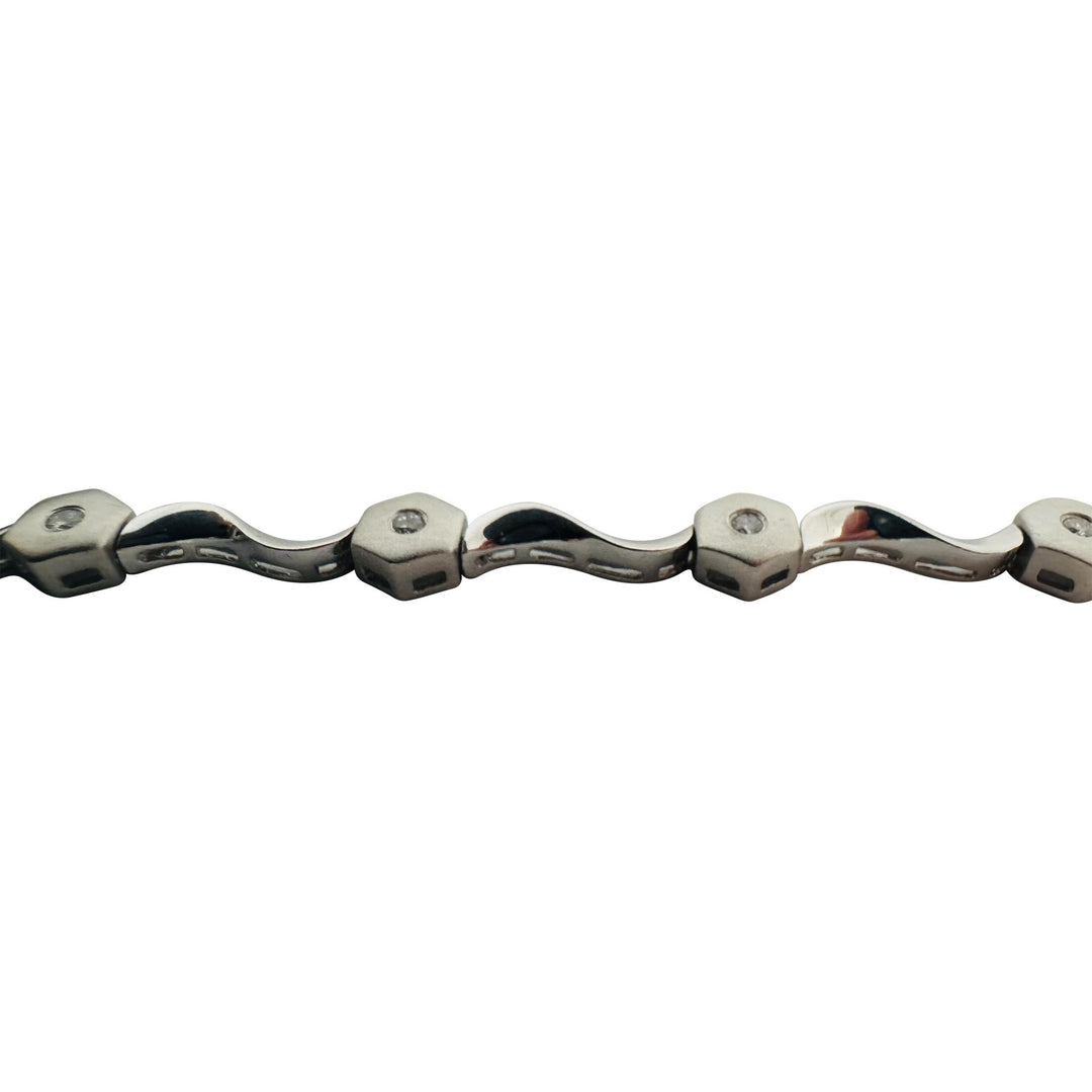 14k White Gold and Diamonds 7g Ladies Wave Link Bracelet 7.25"
