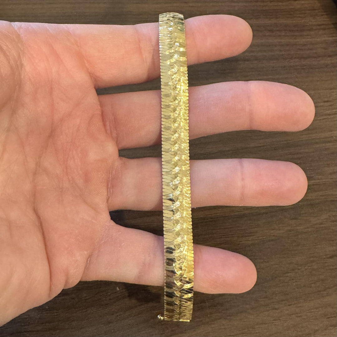 14k Yellow Gold 22.2g Solid Vintage 10mm Etched Herringbone Bracelet Italy 7"