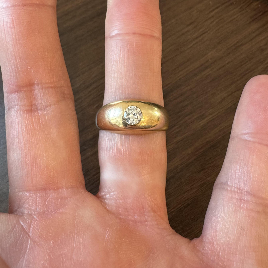 14k Yellow Gold and 0.35ct Flush Set Diamond Men's Solitaire Ring Size 10