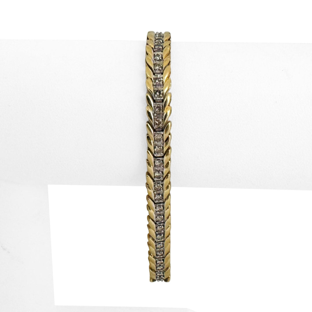 14k Yellow Gold and 1cttw Diamond 13.7g Vintage Chevron Link Bracelet 7.25"