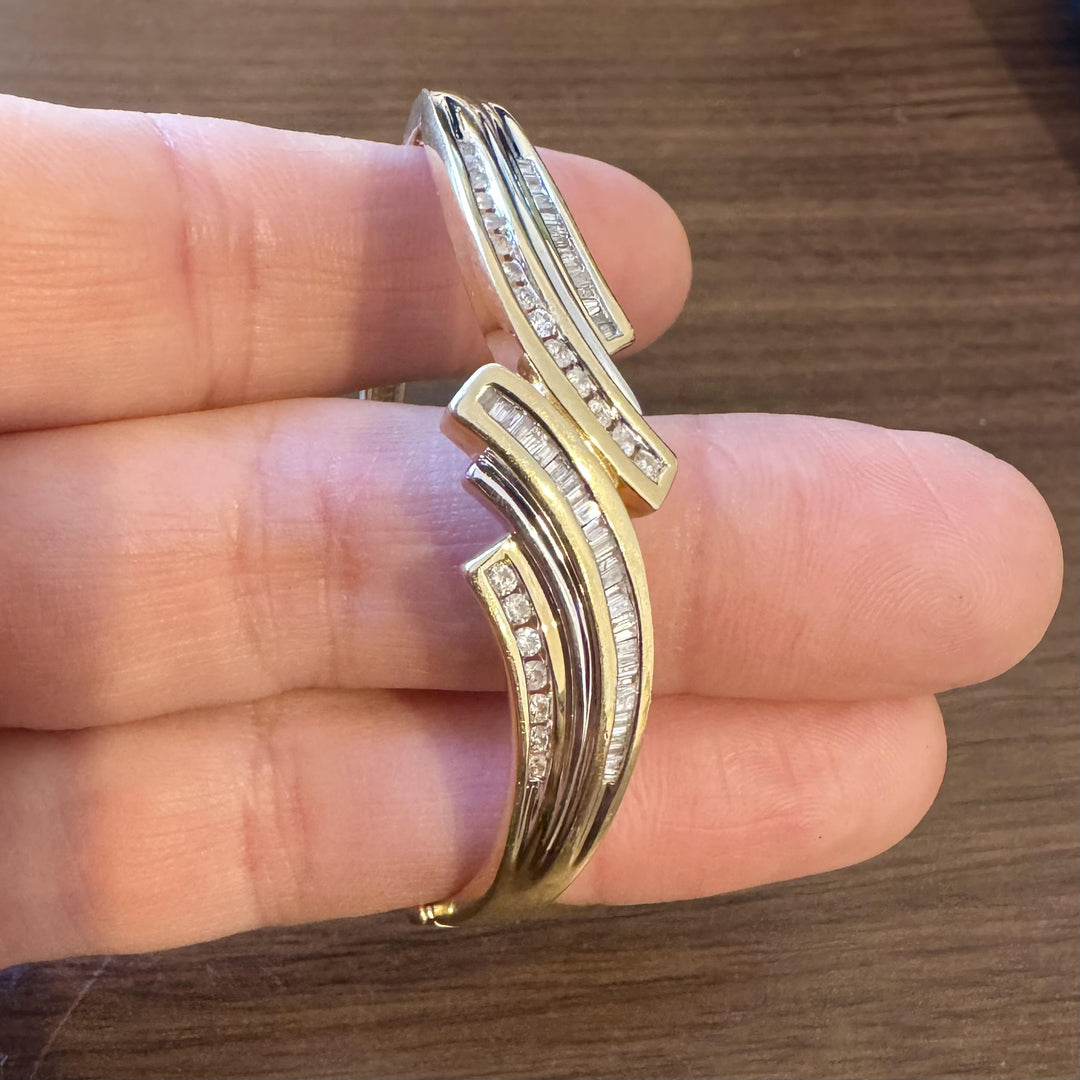 14k Yellow Gold and 1cttw Diamond 18.2g Ladies Bangle Bracelet 6.75"