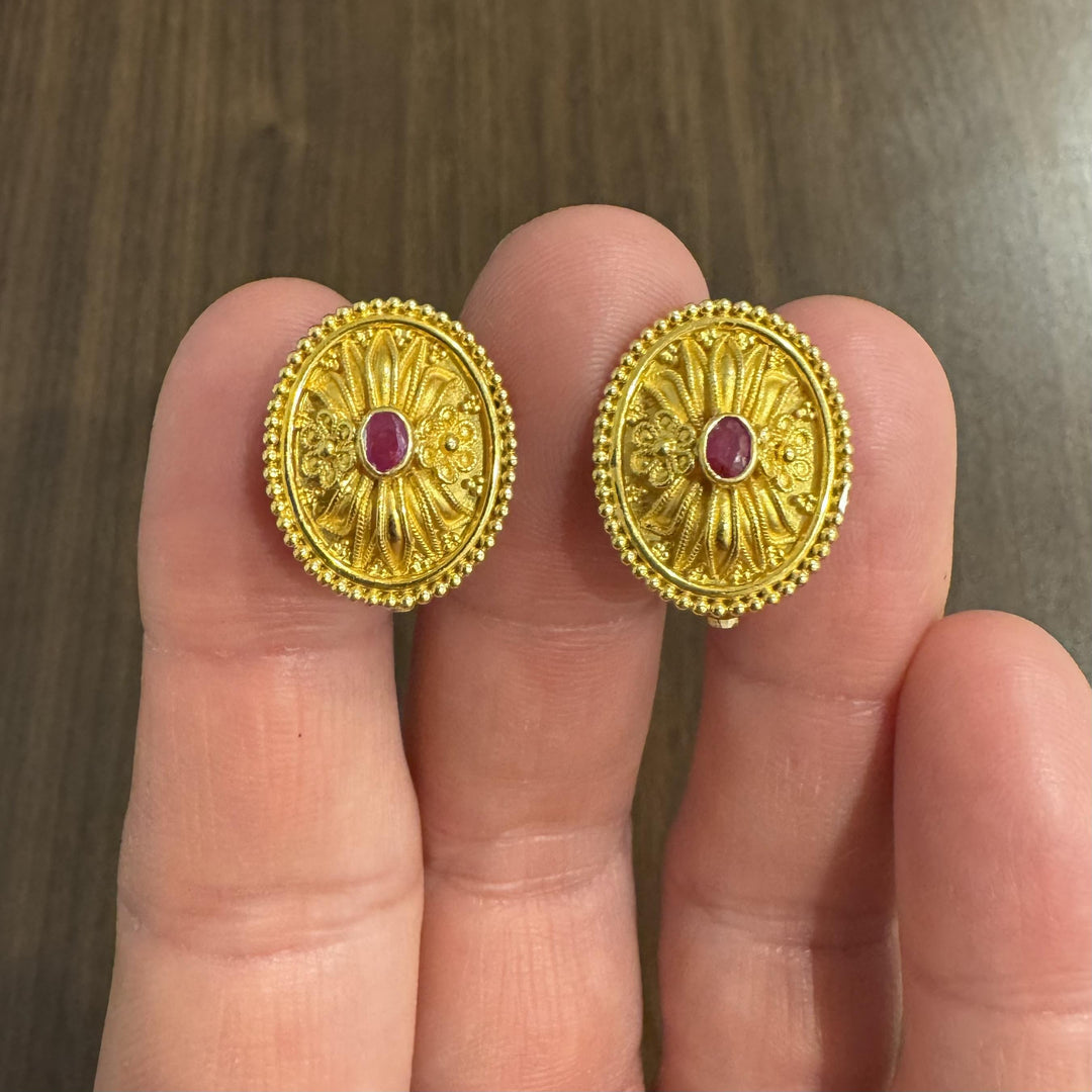 22k Yellow Gold and Ruby 11.8g Solid Vintage Oval Stud Earrings