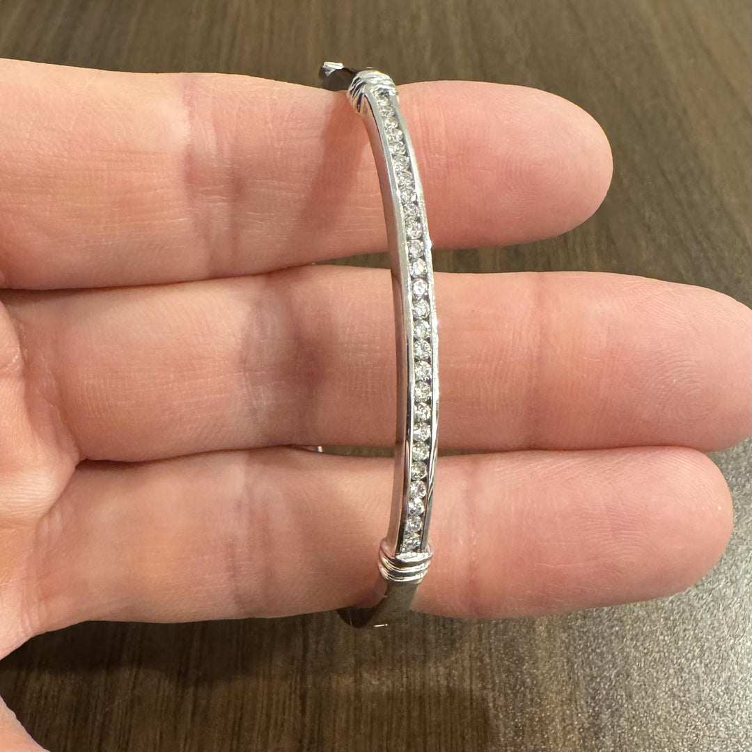 14k White Gold and 0.50cttw Diamond 18.6g Solid Bangle Bracelet 6.75"