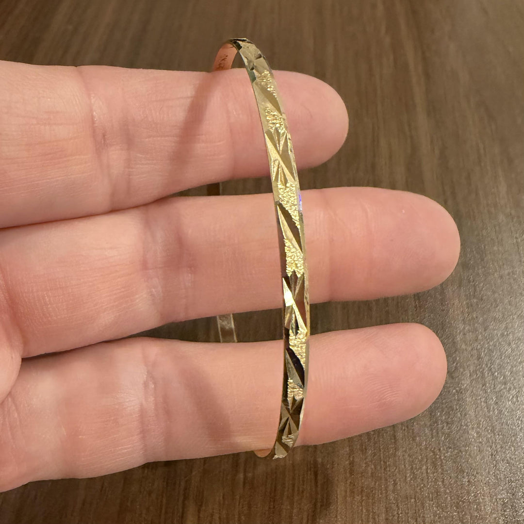 14k Yellow Gold 4.7g Solid Diamond Cut 3mm Round Bangle Bracelet 7.85"