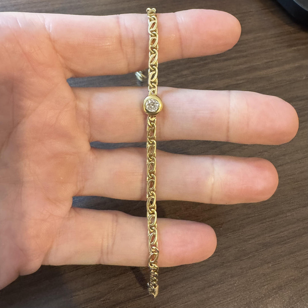 18k Yellow Gold and 0.45ct Bezel Set Diamond Fancy Curb Link Bracelet 7.5"