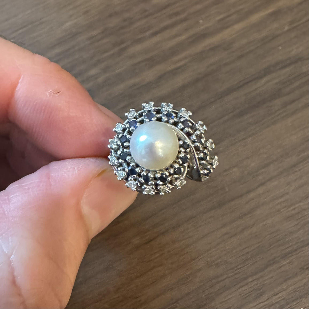 14k White Gold Pearl Blue Sapphire and Diamond Swirl Ring Size 5.5