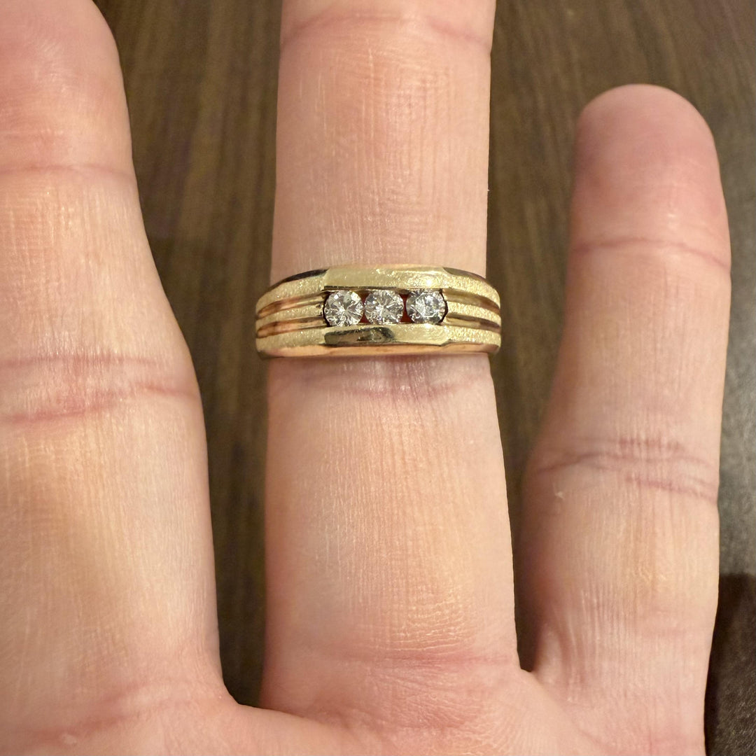14k Yellow Gold and 0.40cttw Three Diamond Men's Band Ring Size 11