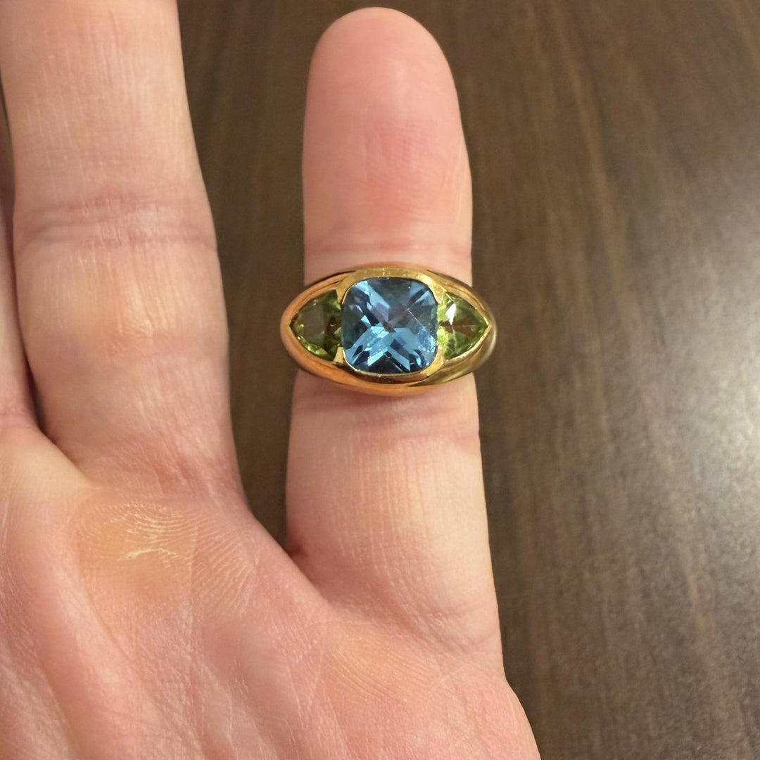 David Yurman 18k Gold Blue Topaz and Peridot Ring Size 6