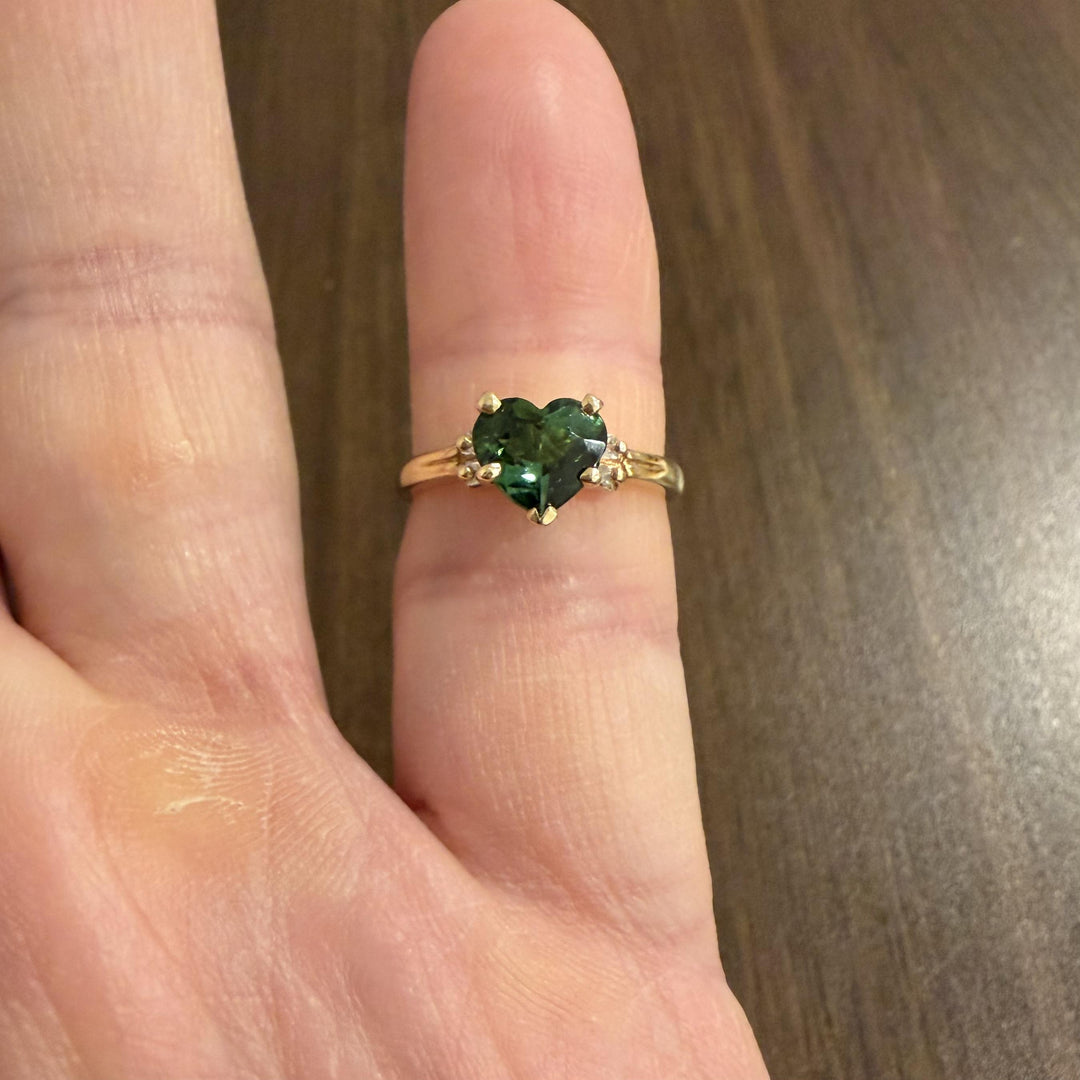 14k Yellow Gold Heart Cut Green Tourmaline and Baguette Diamond Ring Size 6.25
