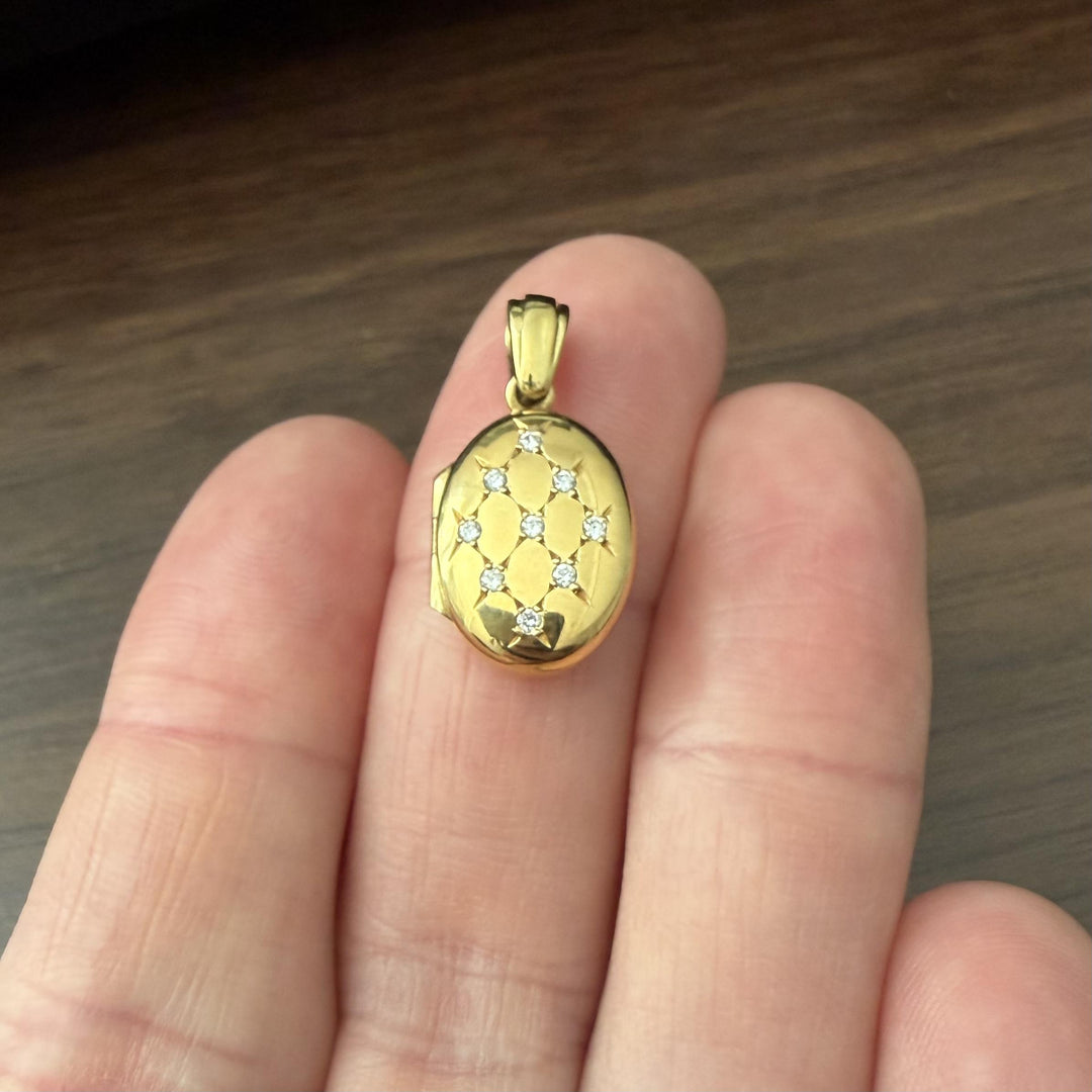 Charles Green & Sons 18k Yellow Gold and Diamond Vintage Locket Pendant