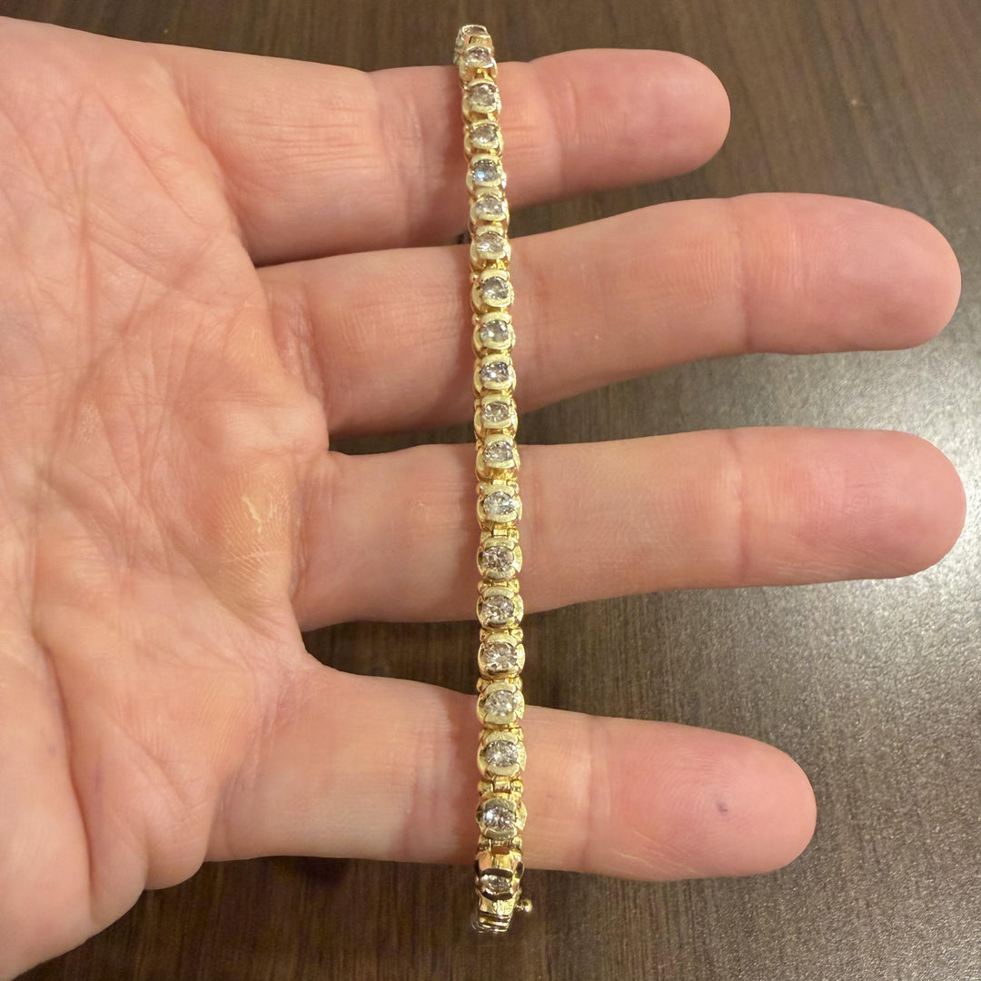 14k Yellow Gold and 3.20cttw Diamond Heavy Vintage Tennis Bracelet 6.5"