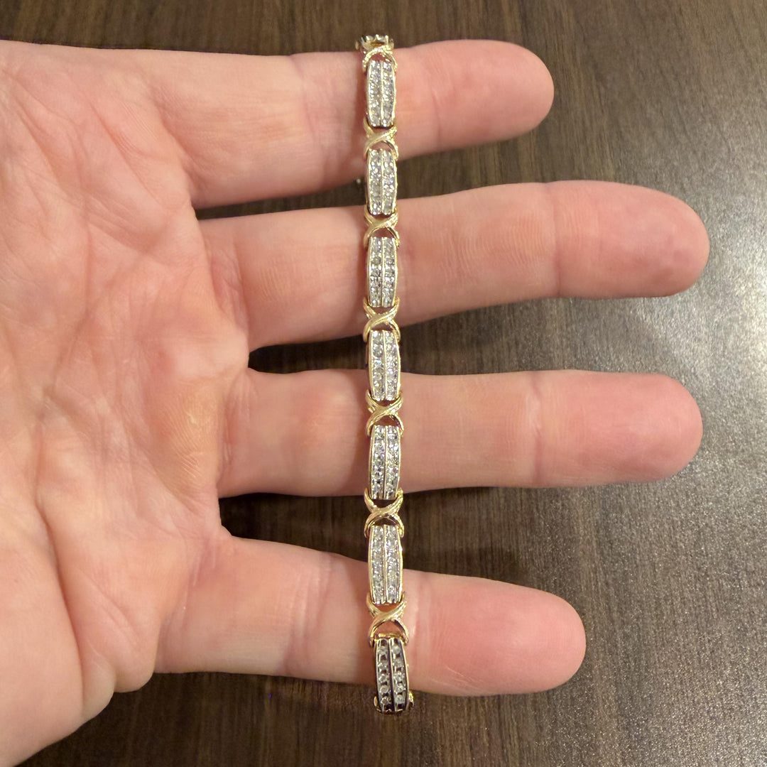 14k Yellow Gold and 0.75cttw Diamond Fancy X Link Bracelet 7.25"