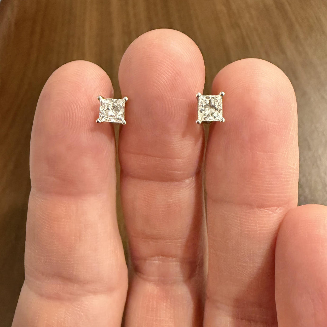 14k White Gold 1.07cttw Princess Cut Diamond Stud Earrings with GSI Cert