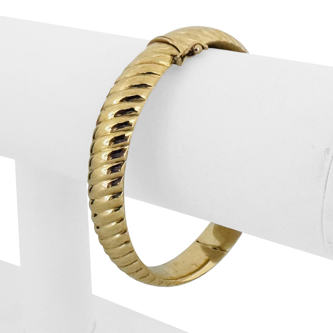 14k Yellow Gold 23g Vintage Ladies Ribbed 11mm Heavy Bangle Bracelet Italy 7"