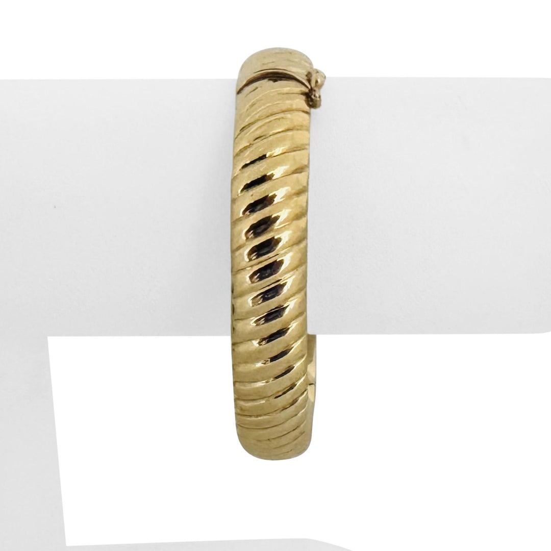 14k Yellow Gold 23g Vintage Ladies Ribbed 11mm Heavy Bangle Bracelet Italy 7"