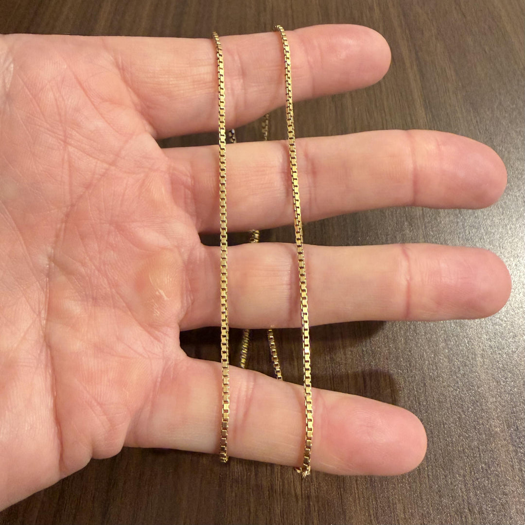 18k Yellow Gold 8.6g Thin Solid 1.5mm Box Link Chain Necklace 19.5"