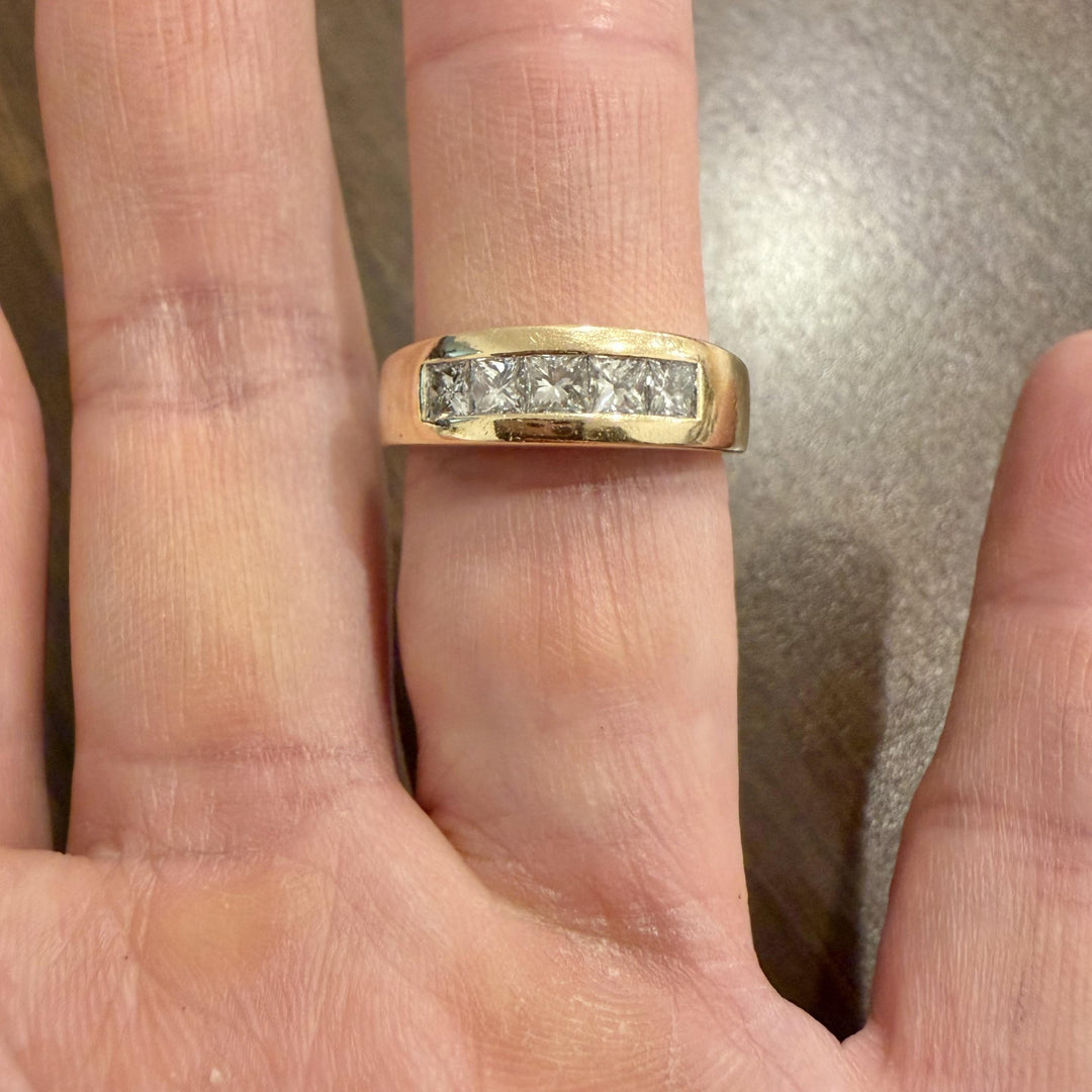 14k Yellow Gold and 0.75cttw Princess Cut Diamond Men's Band Ring Size 9.5