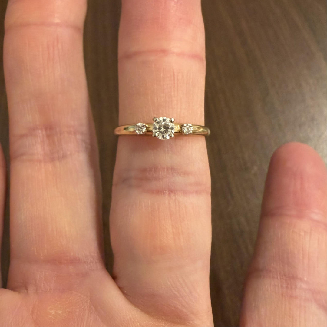 14k Yellow Gold and 0.31cttw Three Diamond Ring Size 7.5